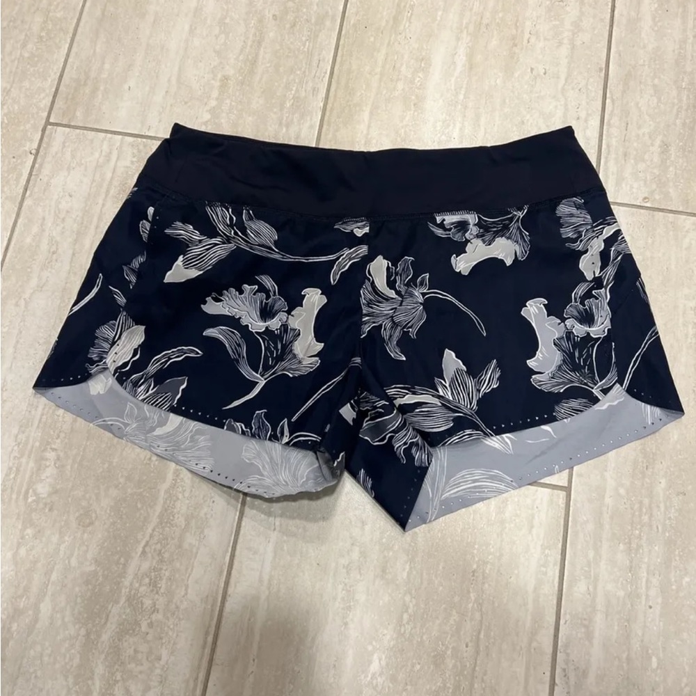 Athleta Run Free Shorts Blue floral size L